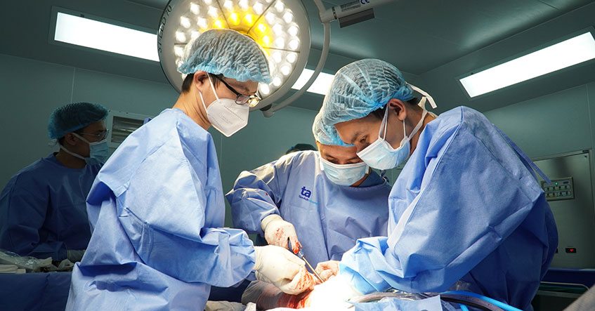 Hội Thảo Khoa Học “Dây Chằng Nhân Tạo”