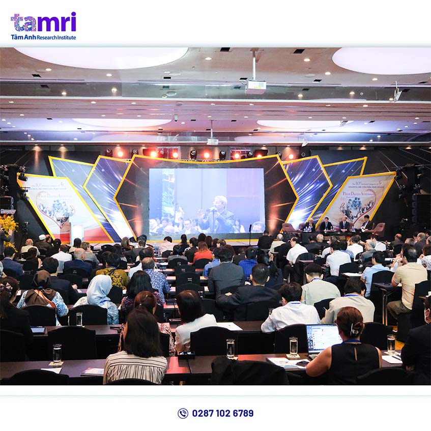 Khách mời tham dự lễ khai mạc Hội nghị quốc tế Bệnh tim bẩm sinh và cấu trúc lần 10 hôm 17 Tháng 1, 2024