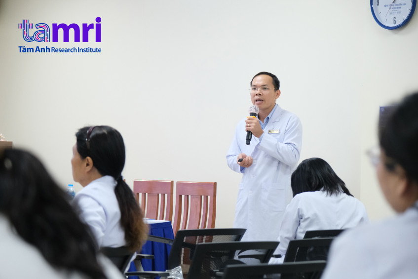 Vo Tran Nguyen Duy, MD, shared clinical case studies illustrating both painless and painful presentations of DPN