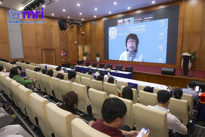 pgs ts bs lê thị thanh xuân trình bày