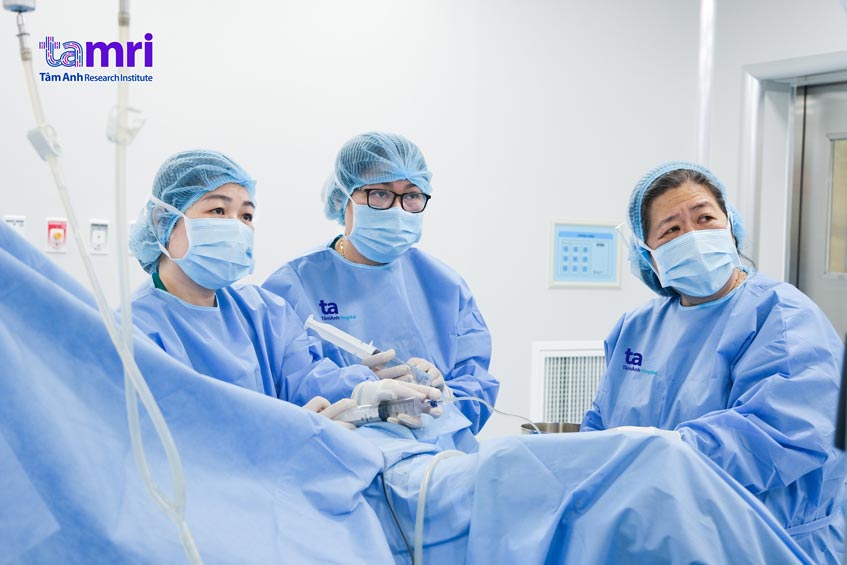 bác sĩ mỹ nhi mổ nội soi buồng tử cung