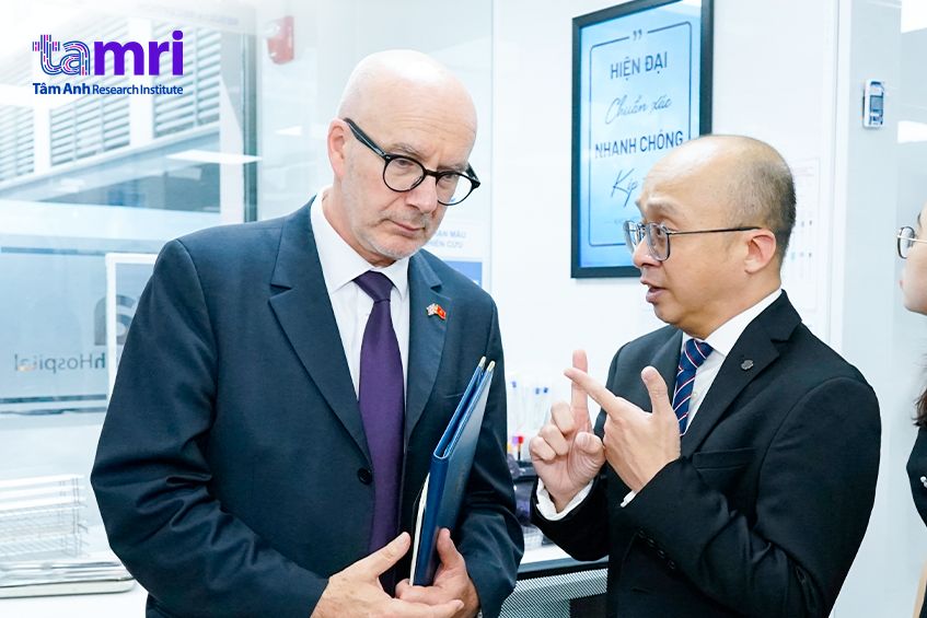 Đoàn đại biểu tham quan tại Tâm Anh ảnh 2