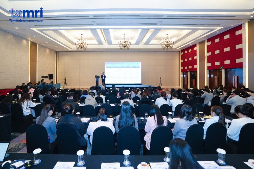 hội thảo được đông đảo các chuyên gia tham dự