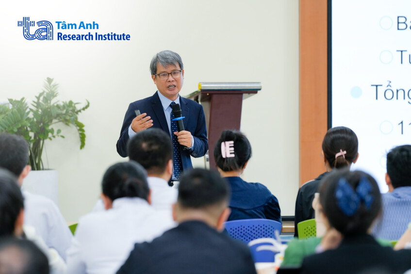 assoc prof dr do van dung offered special gratitude