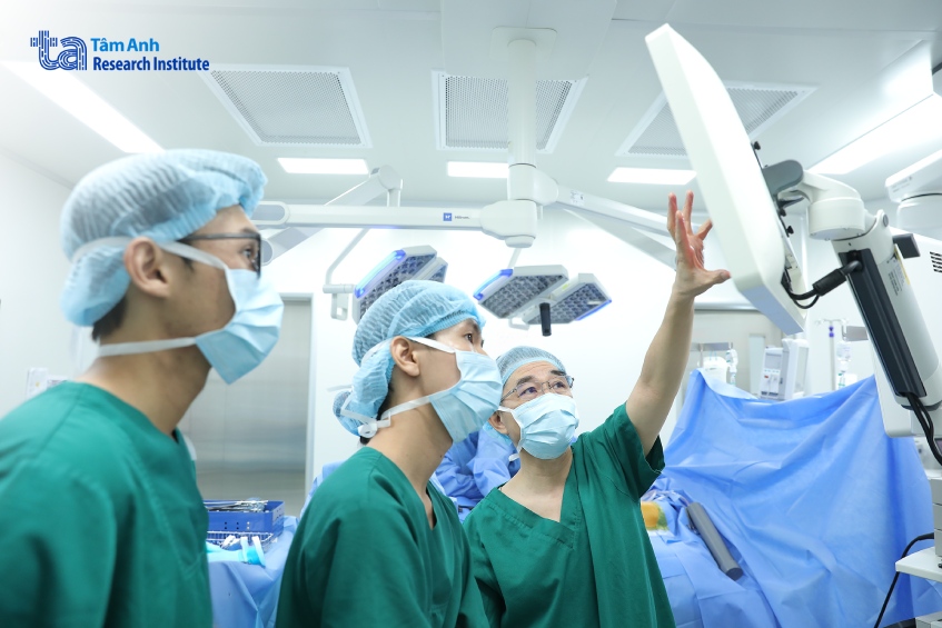 tâm anh quy tụ đội ngũ giảng viên là những giáo sư, pgs, chuyên gia hàng đầu