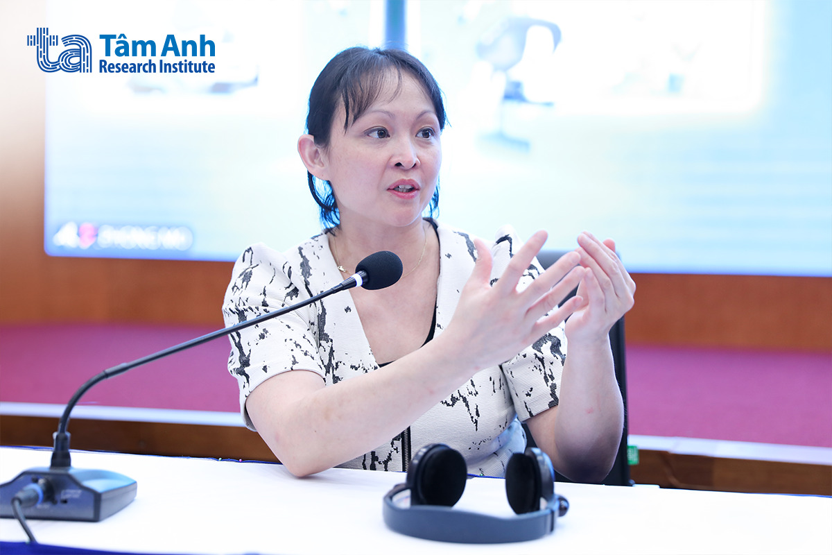 Dr. Mireille shared regarding her experience with complex robotic procedures