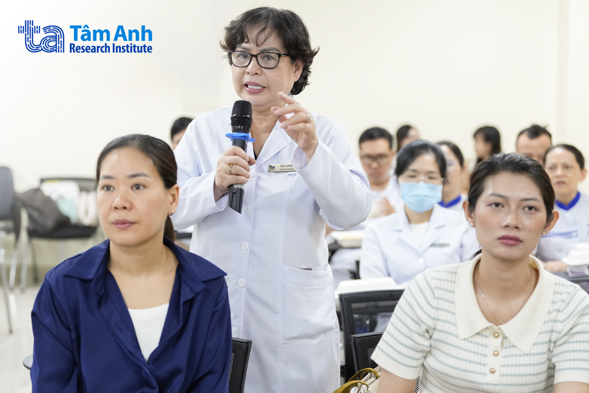 dr ta phuong dung at the seminar