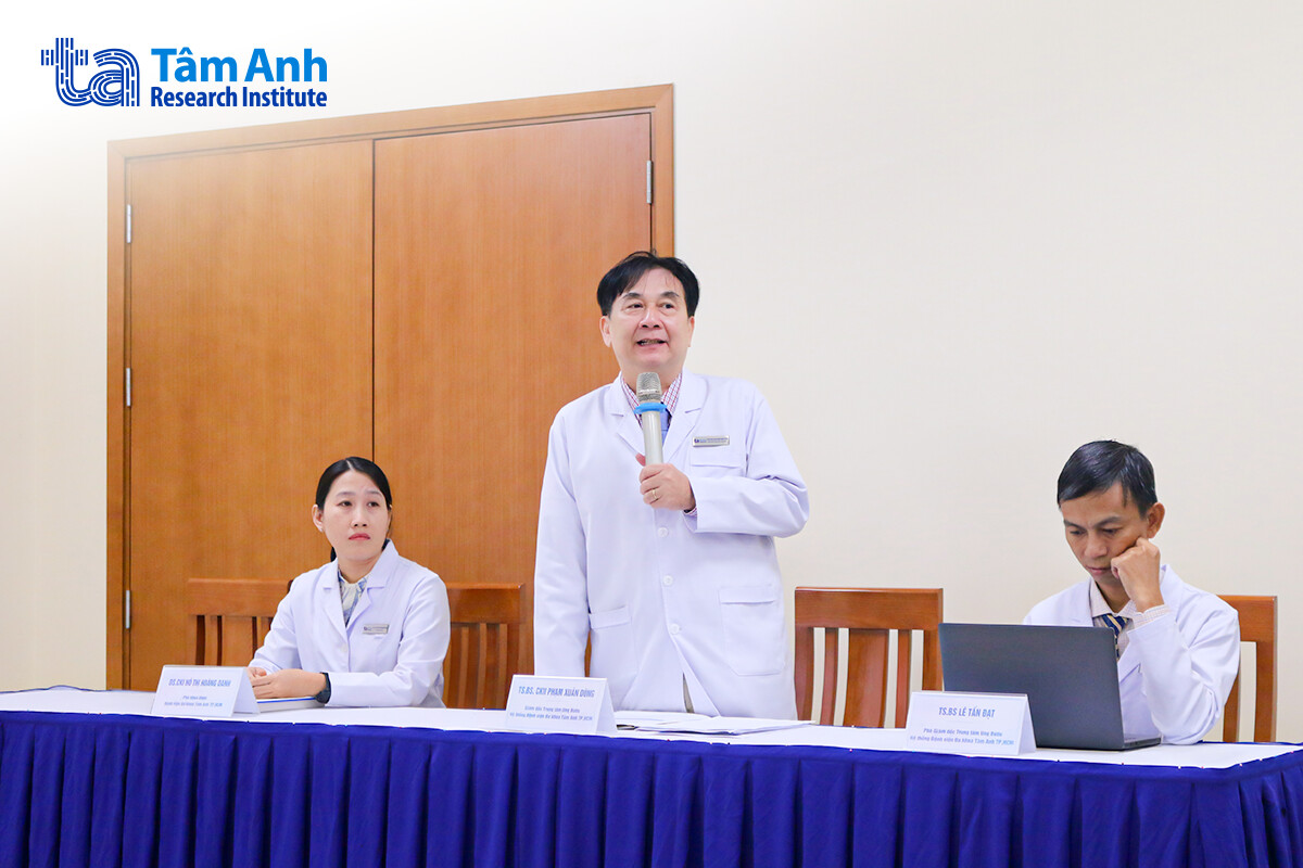 TS.BS.CKII Phạm Xuân Dũng phát biểu tổng kết tại buổi sinh hoạt khoa học