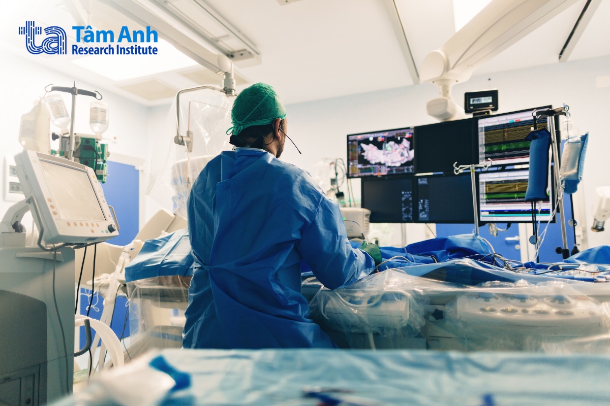 Nghiên cứu ghi nhận tỷ lệ biến cố bất lợi nghiêm trọng không có sự khác biệt đáng kể so với phương pháp truyền thống